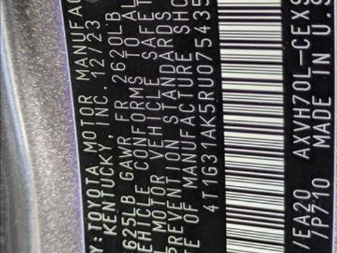 Used 2024 Toyota Camry SE image 23