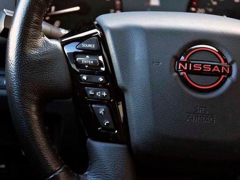 Used 2022 Nissan Frontier PRO-4X w/ Pro-4X Premium Package image 22