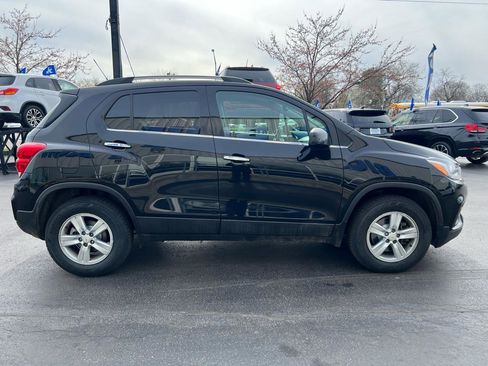 Used 2019 Chevrolet Trax LT w/ LT Convenience Package image 7
