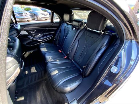 Used 2019 Mercedes-Benz S 560 4MATIC Sedan image 20