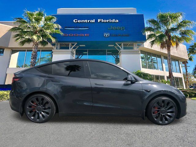 Used 2024 Tesla Model Y Performance AWD/4WD image 4