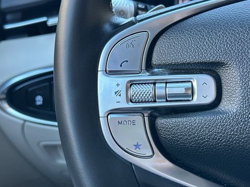 Used 2024 Genesis GV70 2.5T w/ Select Package image 32