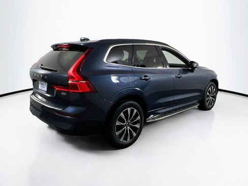 Used 2023 Volvo XC60 B5 Core w/ Protection Package Premier image 5