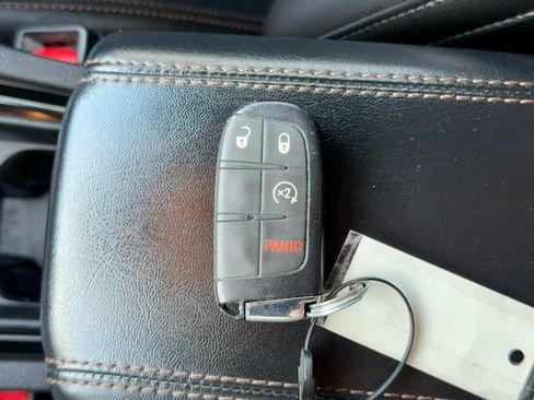 Used 2022 Jeep Compass Limited AWD/4WD image 33