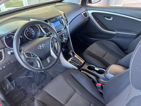 Used 2016 Hyundai Elantra GT FWD image 9