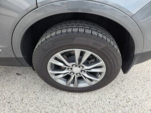 Used 2021 Cadillac XT5 Premium Luxury FWD image 5