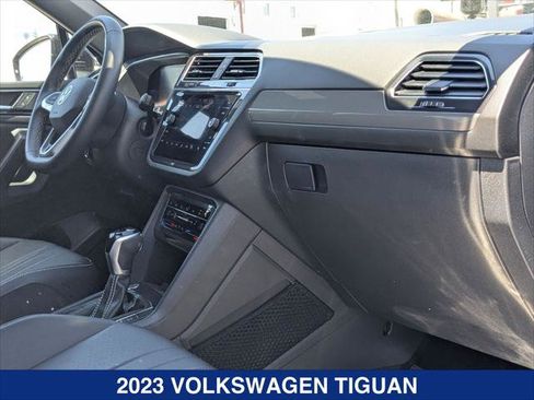 Used 2023 Volkswagen Tiguan SE R-Line FWD image 23