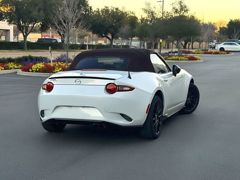 Used 2018 MAZDA MX-5 Miata Club w/ Brembo/BBS Recaro Package image 7