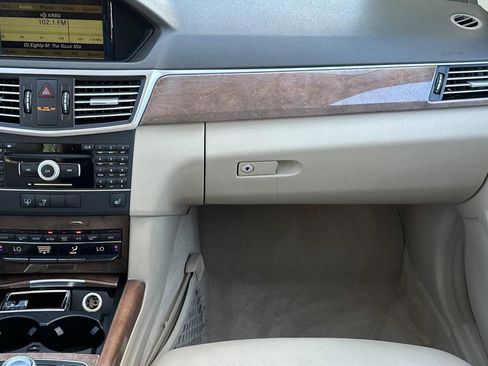 Used 2011 Mercedes-Benz E 350 BlueTEC Sedan image 29