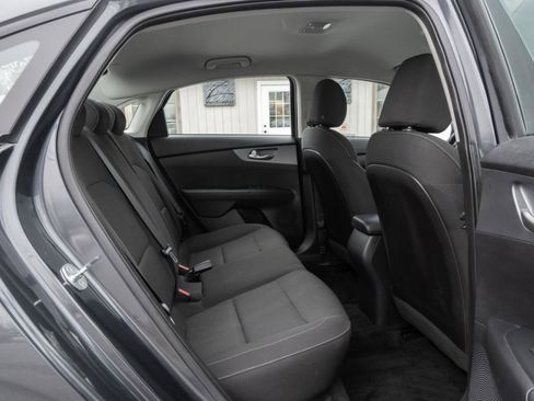 Used 2021 Kia Forte LXS FWD image 34
