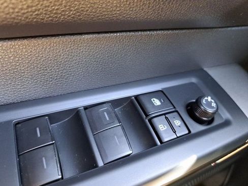 Used 2026 Toyota Tundra SR5 AWD/4WD image 28