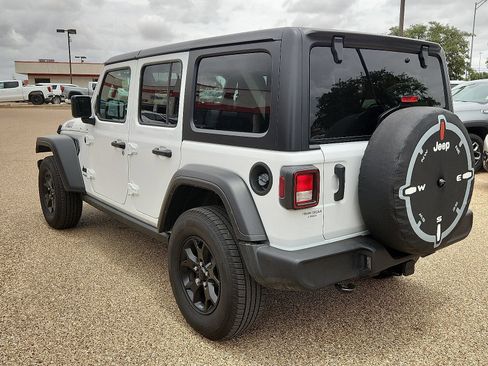 Used 2022 Jeep Wrangler Unlimited Sport AWD/4WD image 3