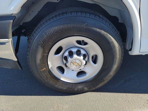 New 2025 Chevrolet Express 3500 w/ Power Convenience Package image 28