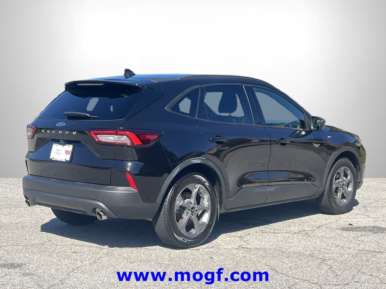 Used 2025 Ford Escape ST-Line FWD image 3