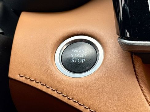 Used 2021 Toyota Highlander Platinum image 18