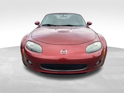Used 2007 MAZDA MX-5 Miata Touring w/ Suspension Pkg image 2