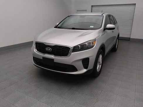 Used 2019 Kia Sorento L FWD image 15