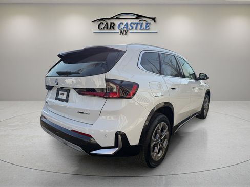 Used 2025 BMW X1 xDrive28i AWD/4WD image 9