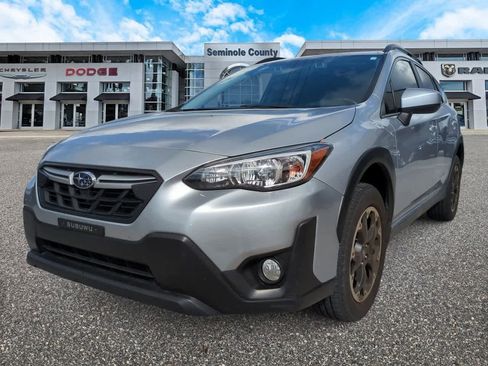 Used 2021 Subaru Crosstrek 2.0i Premium w/ Moonroof Package image 4