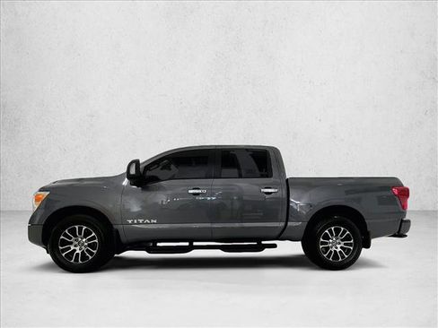 Used 2021 Nissan Titan SV w/ SV Convenience Package RWD image 6