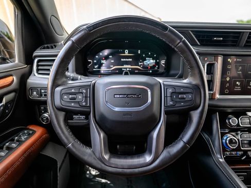 Certified 2024 GMC Yukon XL Denali Ultimate AWD/4WD image 14