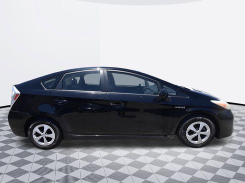 Used 2014 Toyota Prius Four FWD image 5