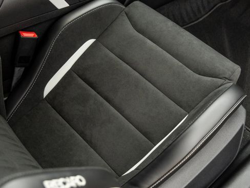 Used 2020 Ford Mustang Shelby GT500 w/ Carbon Fiber Track Pack RWD image 45