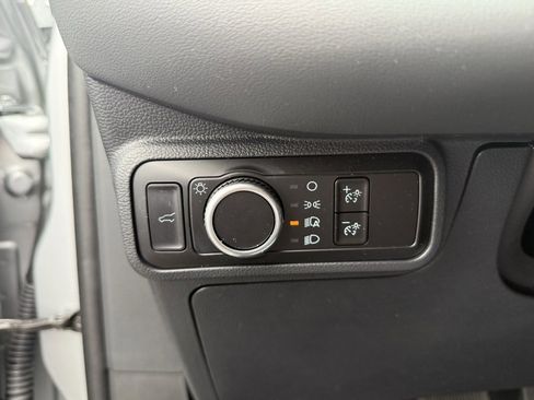 Used 2025 Ford Explorer Active image 19