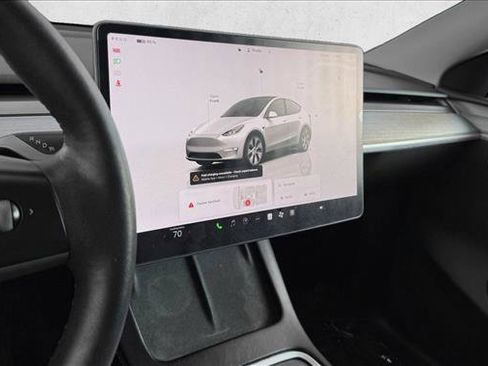 Used 2023 Tesla Model Y Long Range image 15