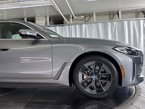 Used 2023 BMW i4 eDrive35 RWD image 34