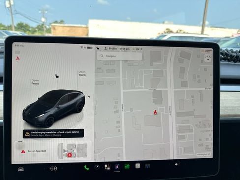 Used 2025 Tesla Model Y Performance AWD/4WD image 19