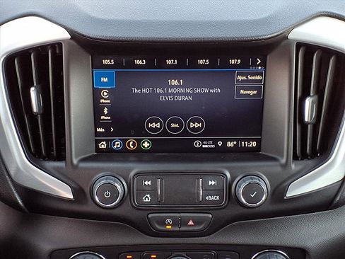 Used 2024 GMC Terrain SLT w/ Elevation Edition image 14