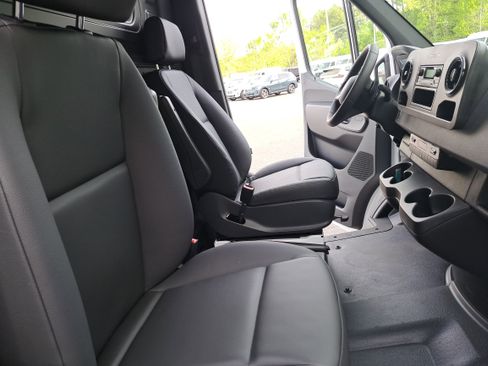 New 2026 Mercedes-Benz Sprinter 2500 image 10