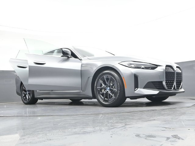 Certified 2024 BMW i4 eDrive35 w/ Premium Package RWD image 44