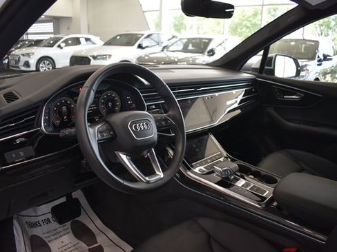 Used 2023 Audi Q7 3.0T Premium Plus w/ Premium Plus Package AWD/4WD image 12