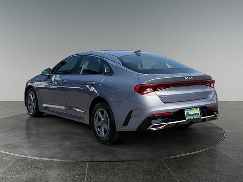 Used 2022 Kia K5 LXS FWD image 7