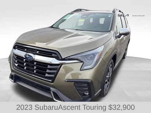 Used 2023 Subaru Ascent Touring image 4