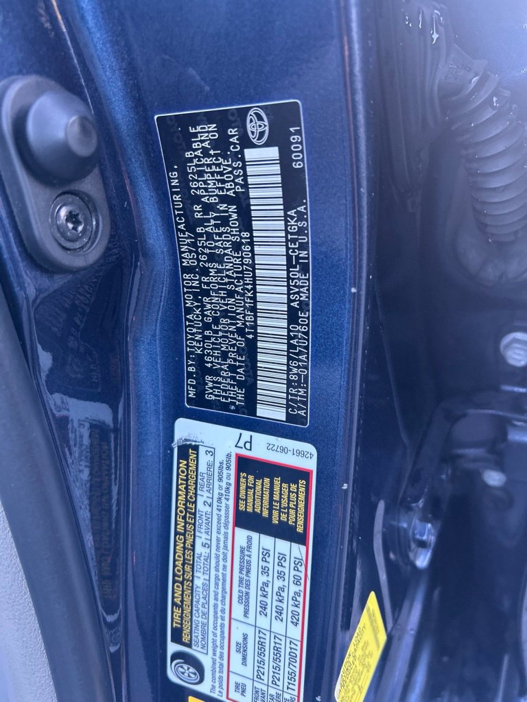 Used 2017 Toyota Camry XLE FWD image 21