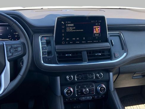 Used 2024 GMC Yukon XL SLT w/ SLT Luxury Package RWD image 7