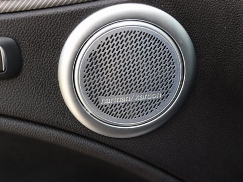 Used 2023 Alfa Romeo Stelvio Veloce image 14