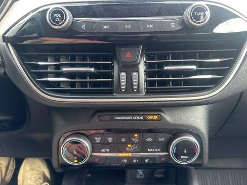 Used 2022 Ford Escape SE w/ Convenience Package image 28