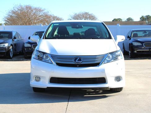 Used 2010 Lexus HS 250h Hybrid Premium image 2
