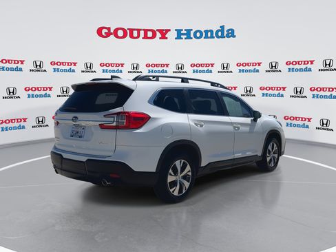Used 2023 Subaru Ascent Premium w/ Convenience Package AWD/4WD image 8