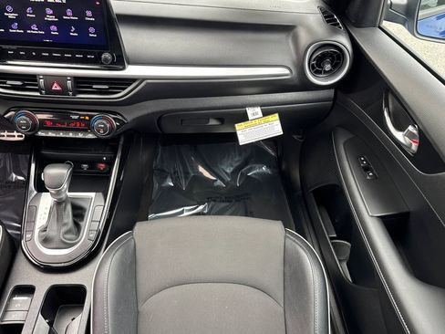 Used 2024 Kia Forte GT-Line w/ GT-Line Premium Package image 29