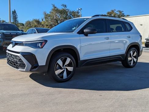 Used 2025 Volkswagen Taos S image 10