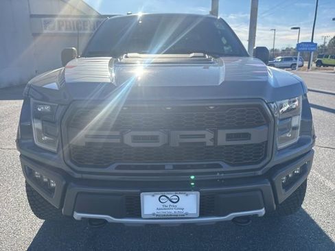 Used 2018 Ford F150 Raptor w/ Equipment Group 801A Mid image 9