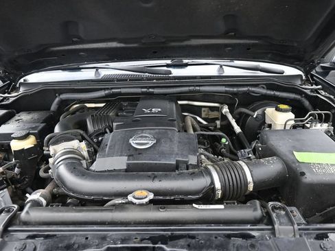 Used 2012 Nissan Frontier SL AWD/4WD image 22