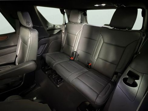 Certified 2025 GMC Yukon Denali RWD image 27