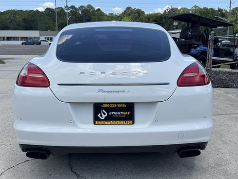 Used 2012 Porsche Panamera 4 image 6