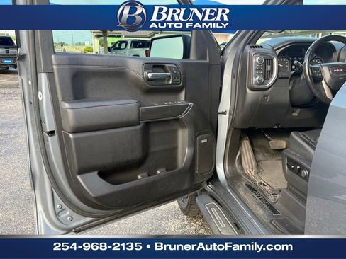 Used 2021 GMC Sierra 1500 AT4 w/ AT4 Premium Package image 4